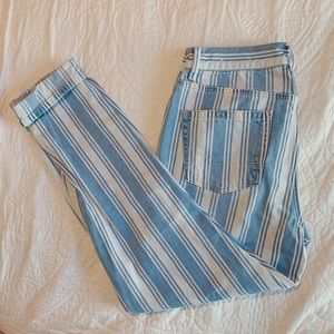 American Eagle Striped high waisted Mom jeans